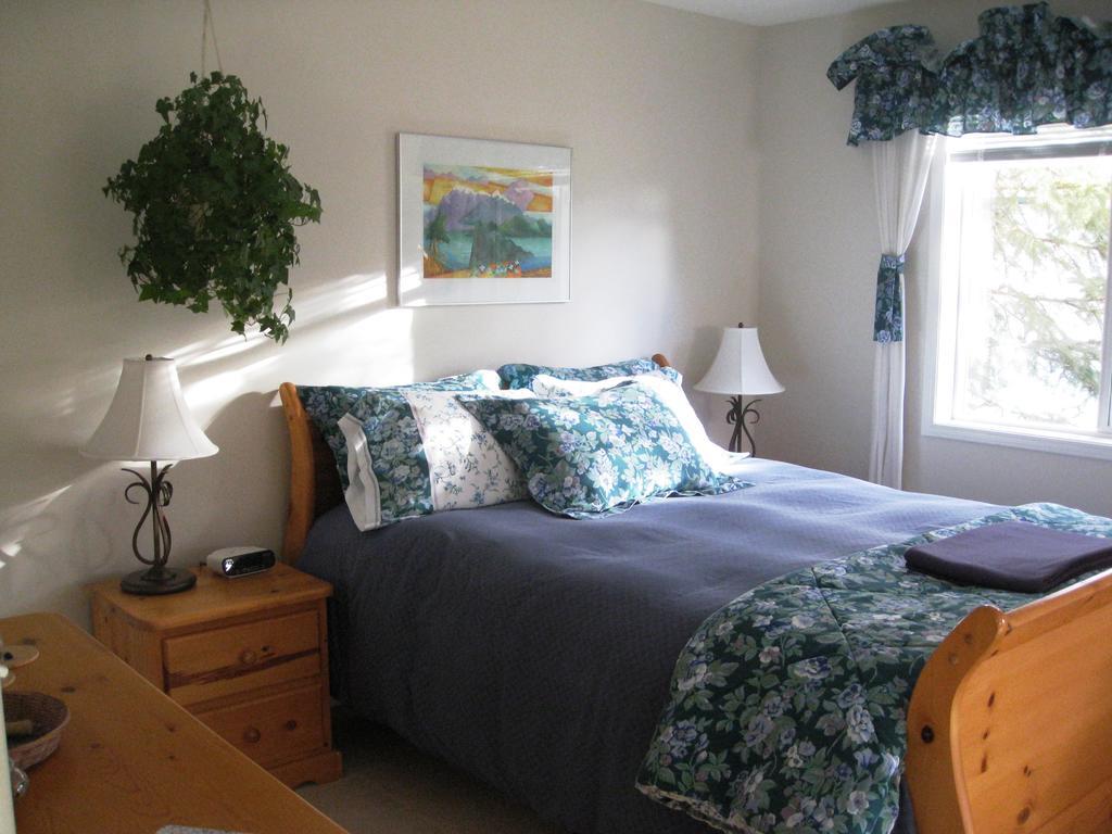 Avens Renaissance B&B Canmore Exterior foto